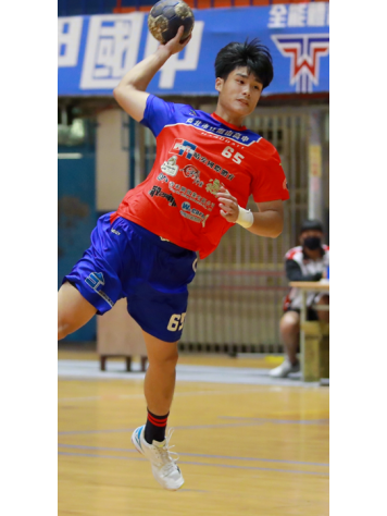 高  君
